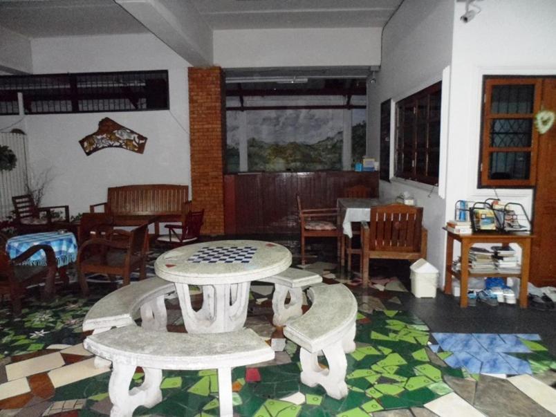 Ban Wiang Guest House Chiang Mai Exterior foto